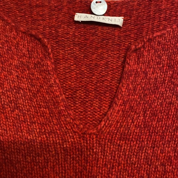 Margaret O’Leary Hand Knit V Neck 100% Cashmere Sweater Size M/L Color Dark Red - Picture 3 of 8